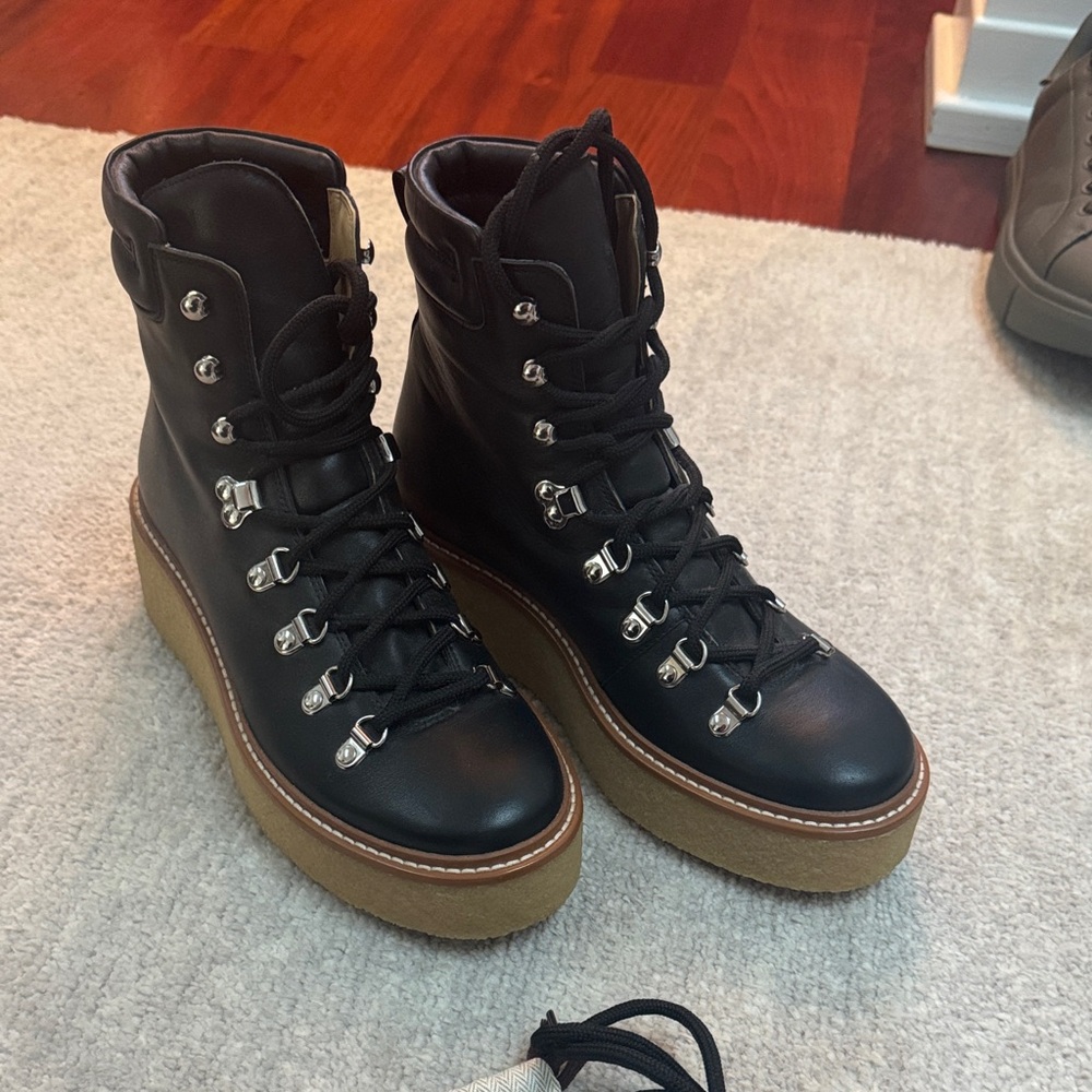 HERMES Black Leather Women's combat Boots
